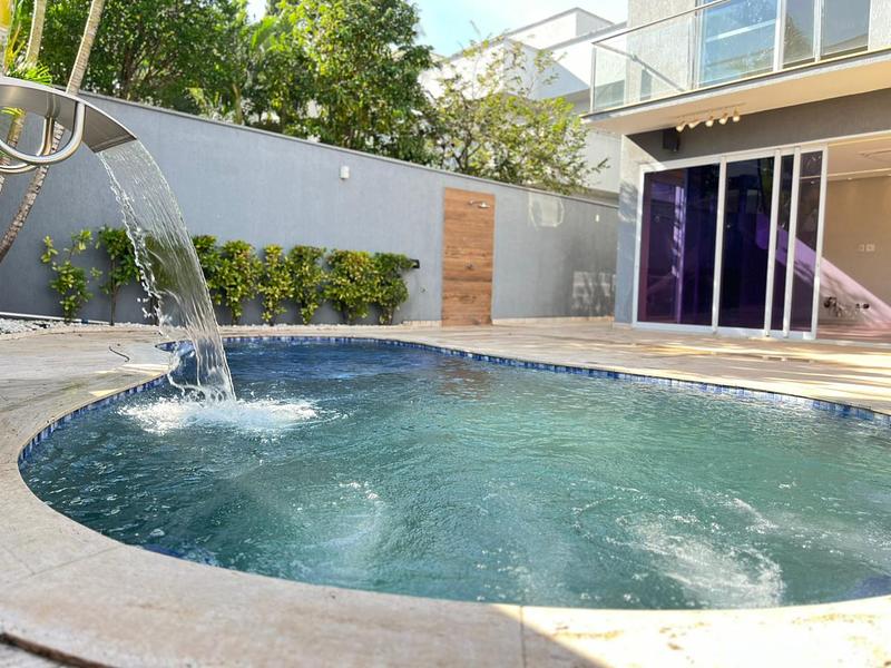 Casa Sobrado Condomínio do Lago - 6 Quartos com 5 Suítes 